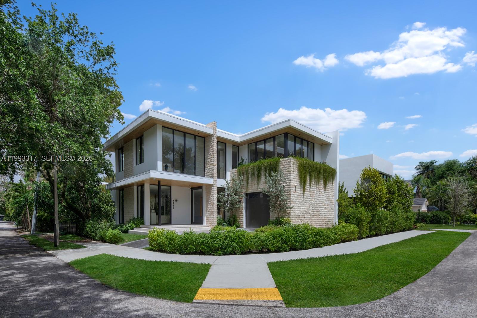 4095 Hardie Ave, Miami FL 33133