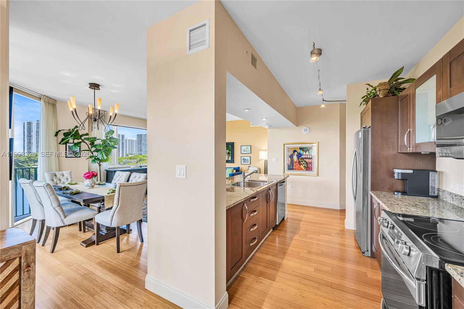 20000 E Country Club Dr #508, Aventura FL 33180