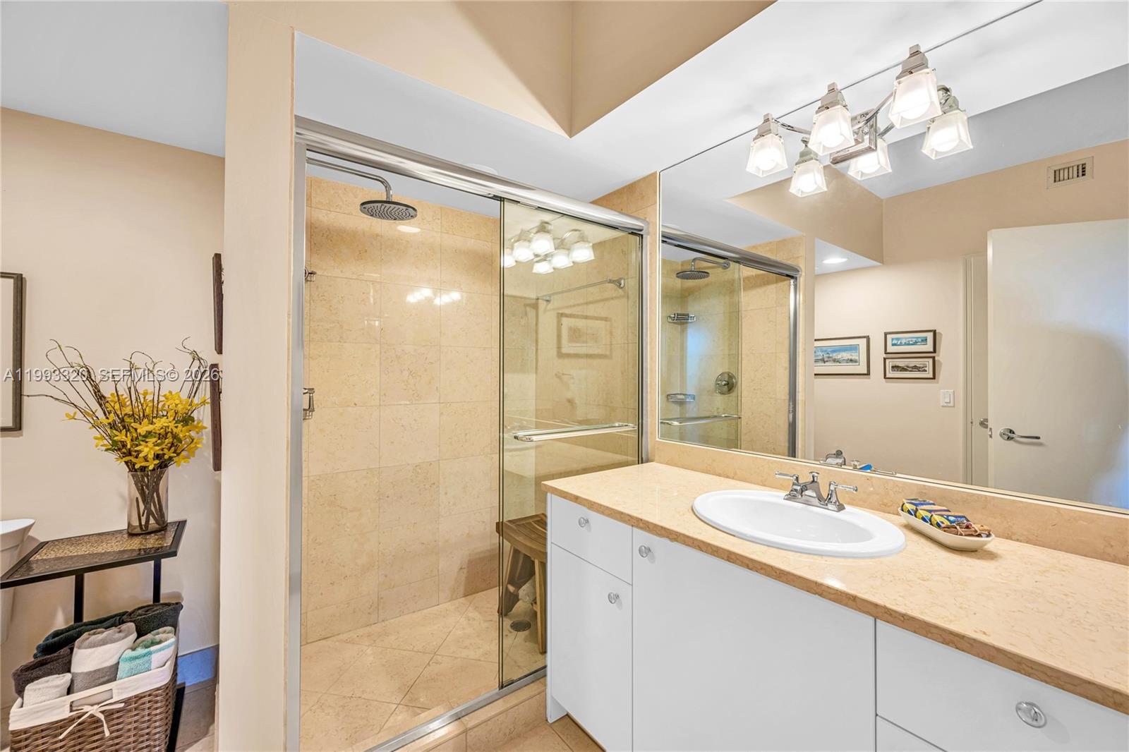 20000 E Country Club Dr #508, Aventura FL 33180