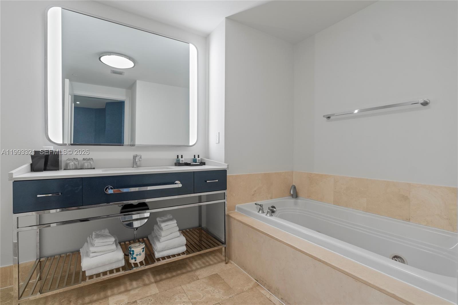 4401 Collins Ave #2610/2612, Miami Beach FL 33140