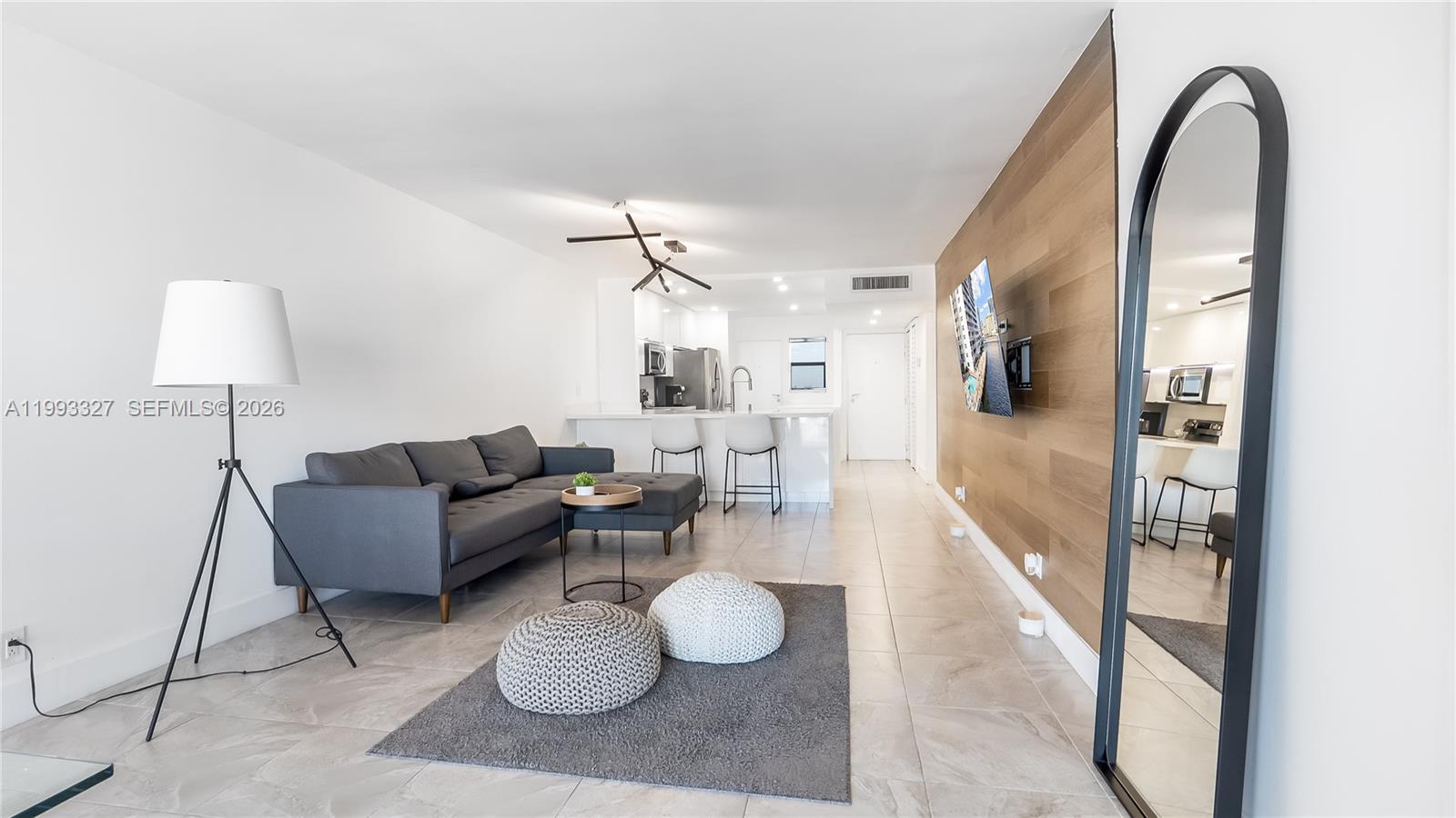 121 Golden Isles Dr #803, Hallandale Beach FL 33009