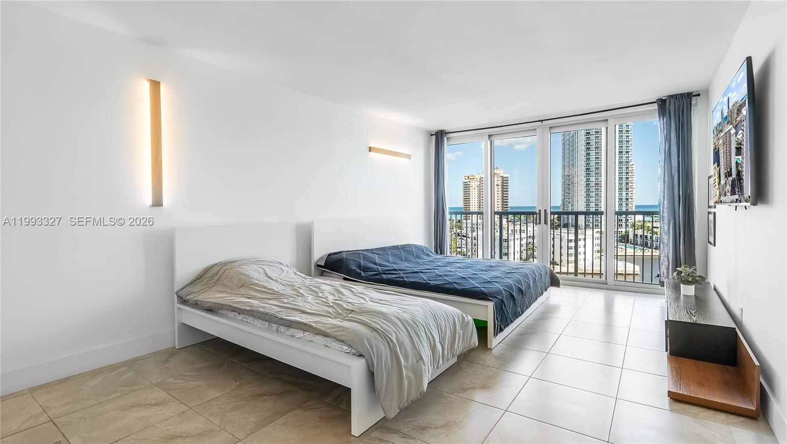 121 Golden Isles Dr #803, Hallandale Beach FL 33009