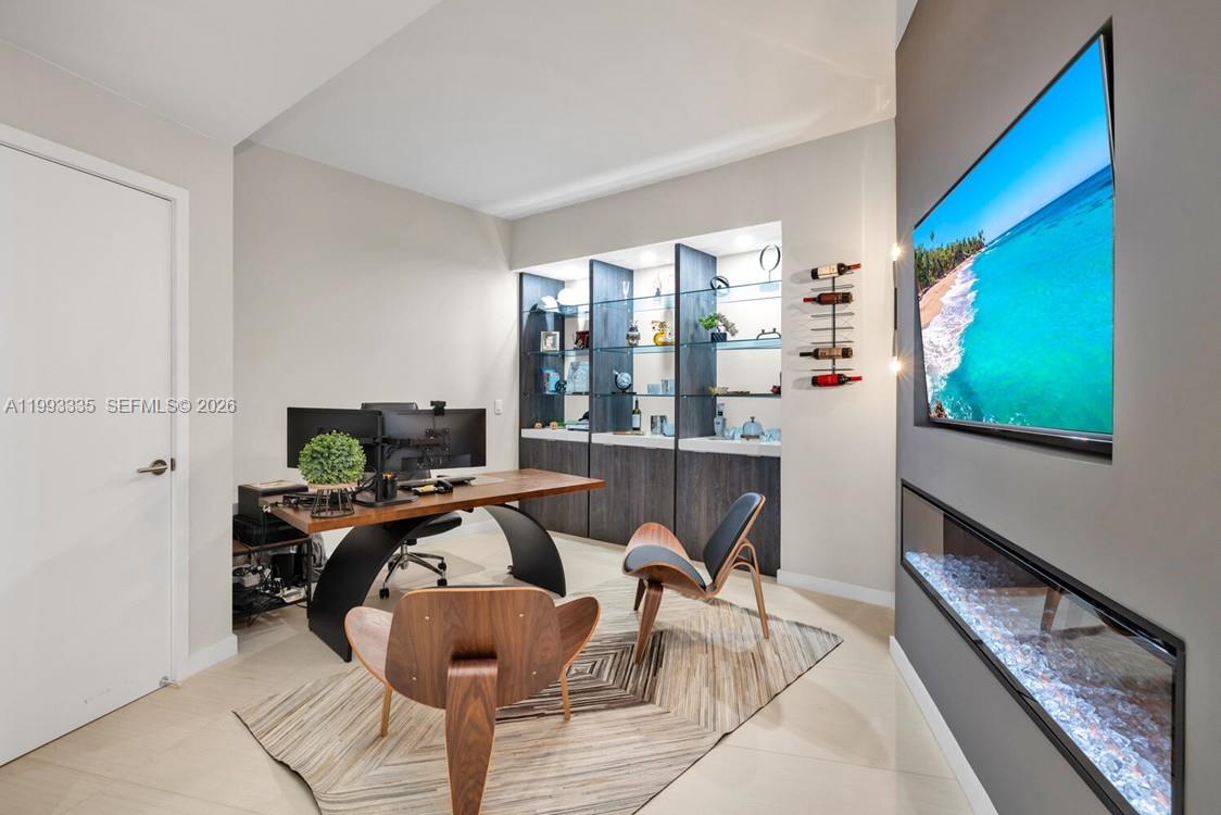 851 NE 1st Ave #3401, Miami FL 33132