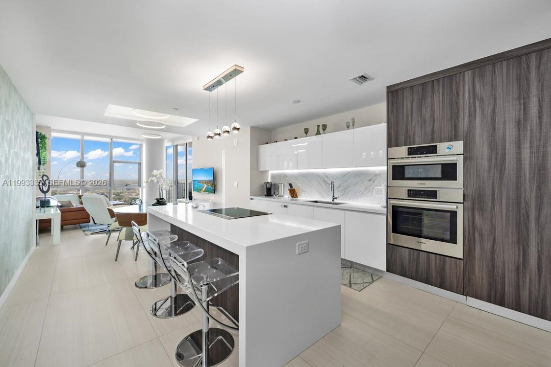 851 NE 1st Ave #3401, Miami FL 33132