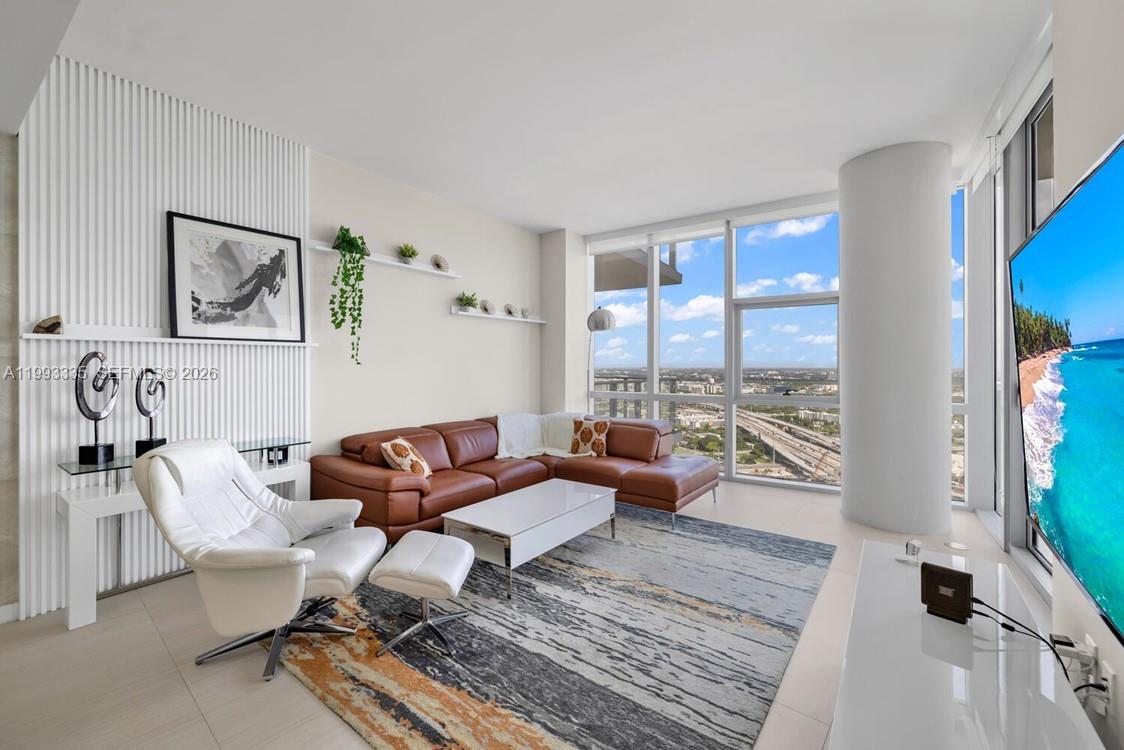 851 NE 1st Ave #3401, Miami FL 33132