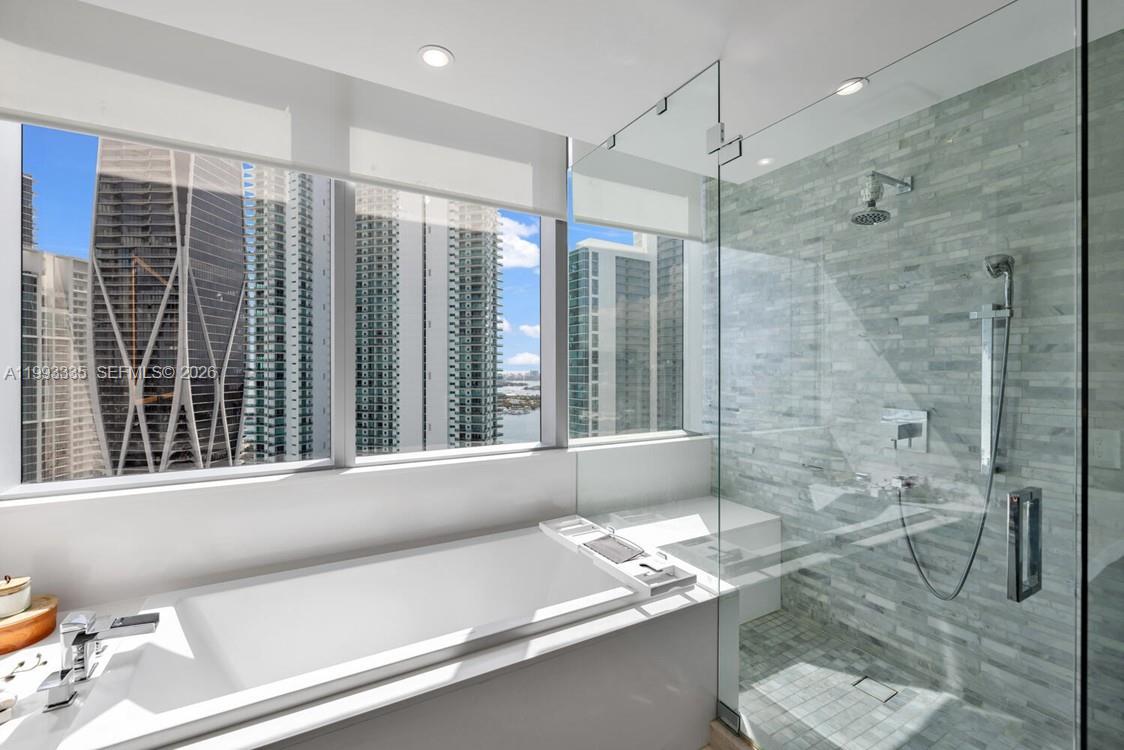 851 NE 1st Ave #3401, Miami FL 33132