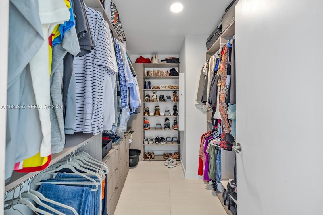 851 NE 1st Ave #3401, Miami FL 33132