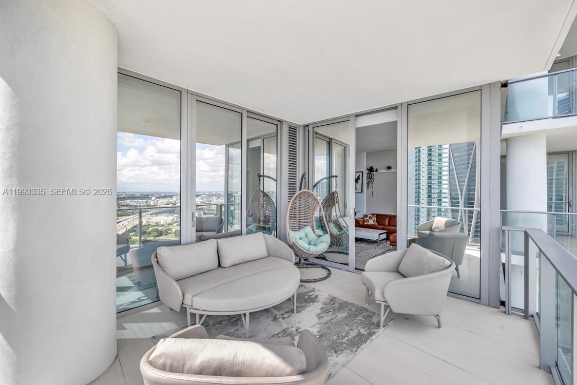 851 NE 1st Ave #3401, Miami FL 33132