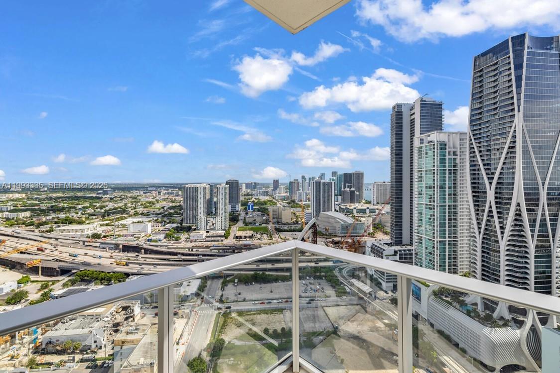 851 NE 1st Ave #3401, Miami FL 33132