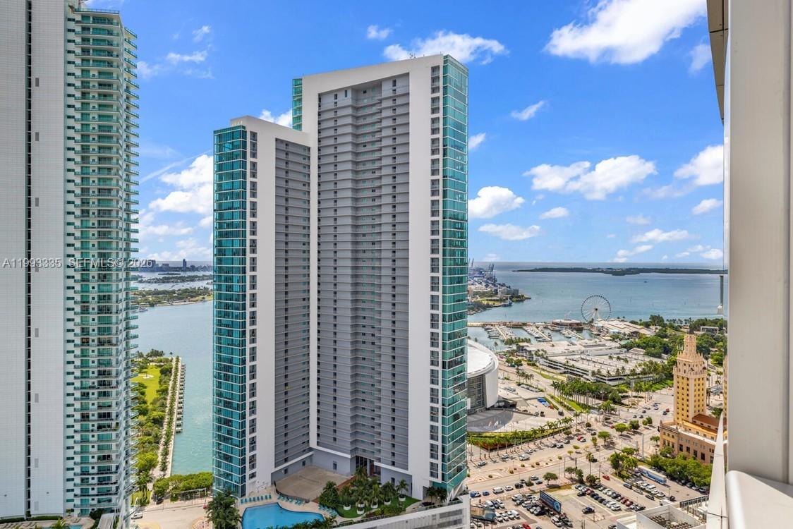 851 NE 1st Ave #3401, Miami FL 33132