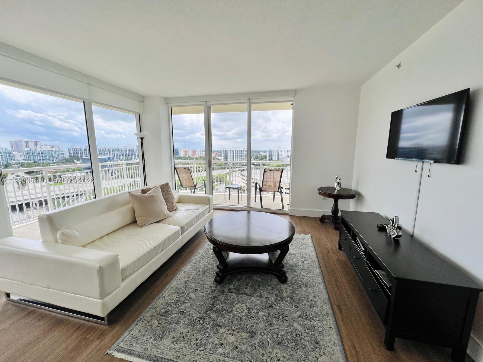19501 W Country Club Dr #1408, Aventura FL 33180
