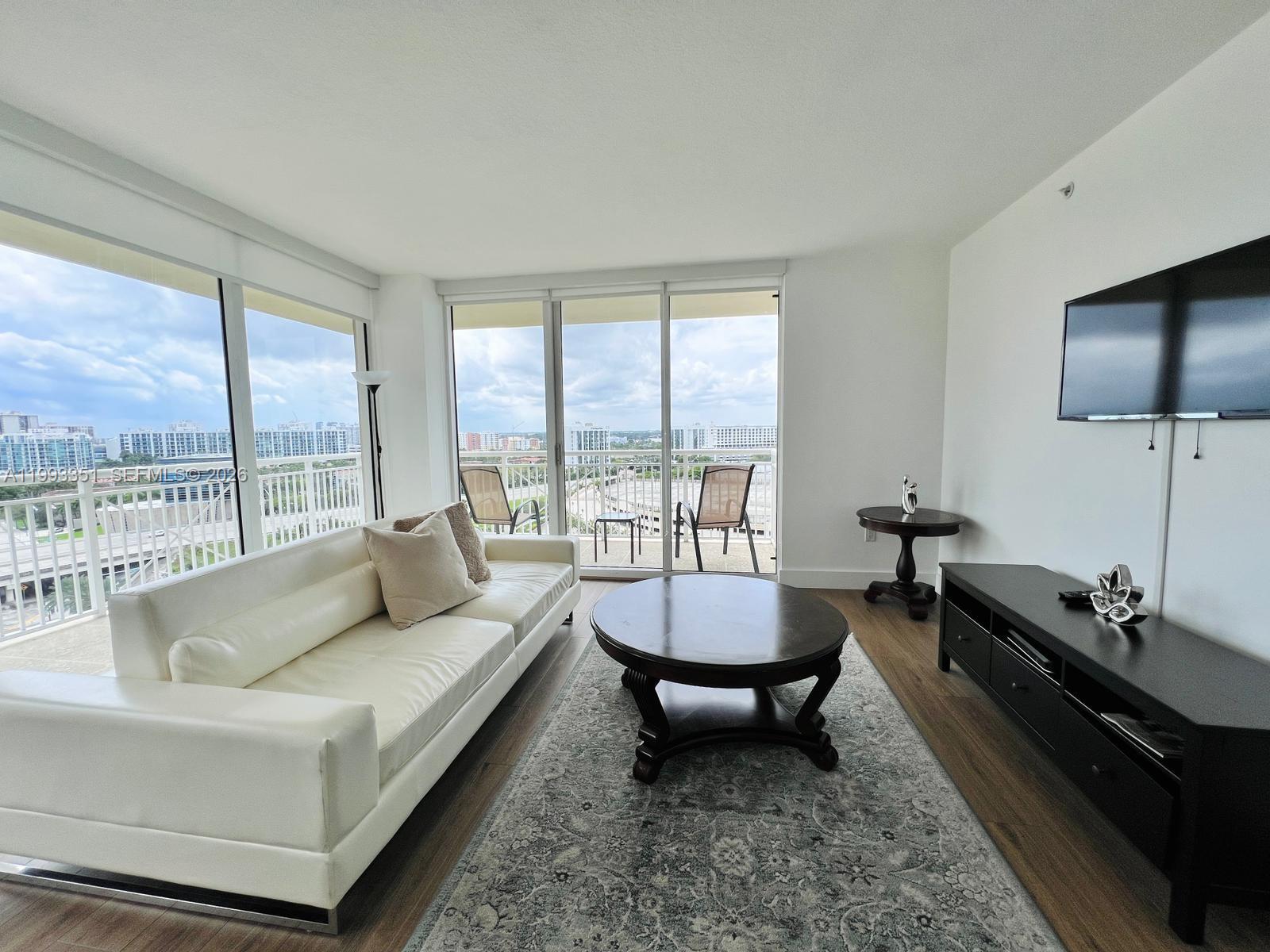 19501 W Country Club Dr #1408, Aventura FL 33180