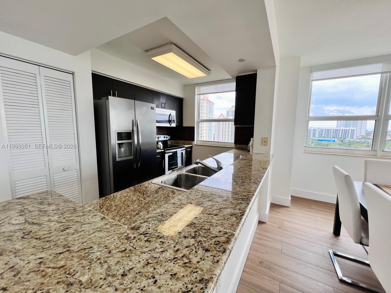 19501 W Country Club Dr #1408, Aventura FL 33180