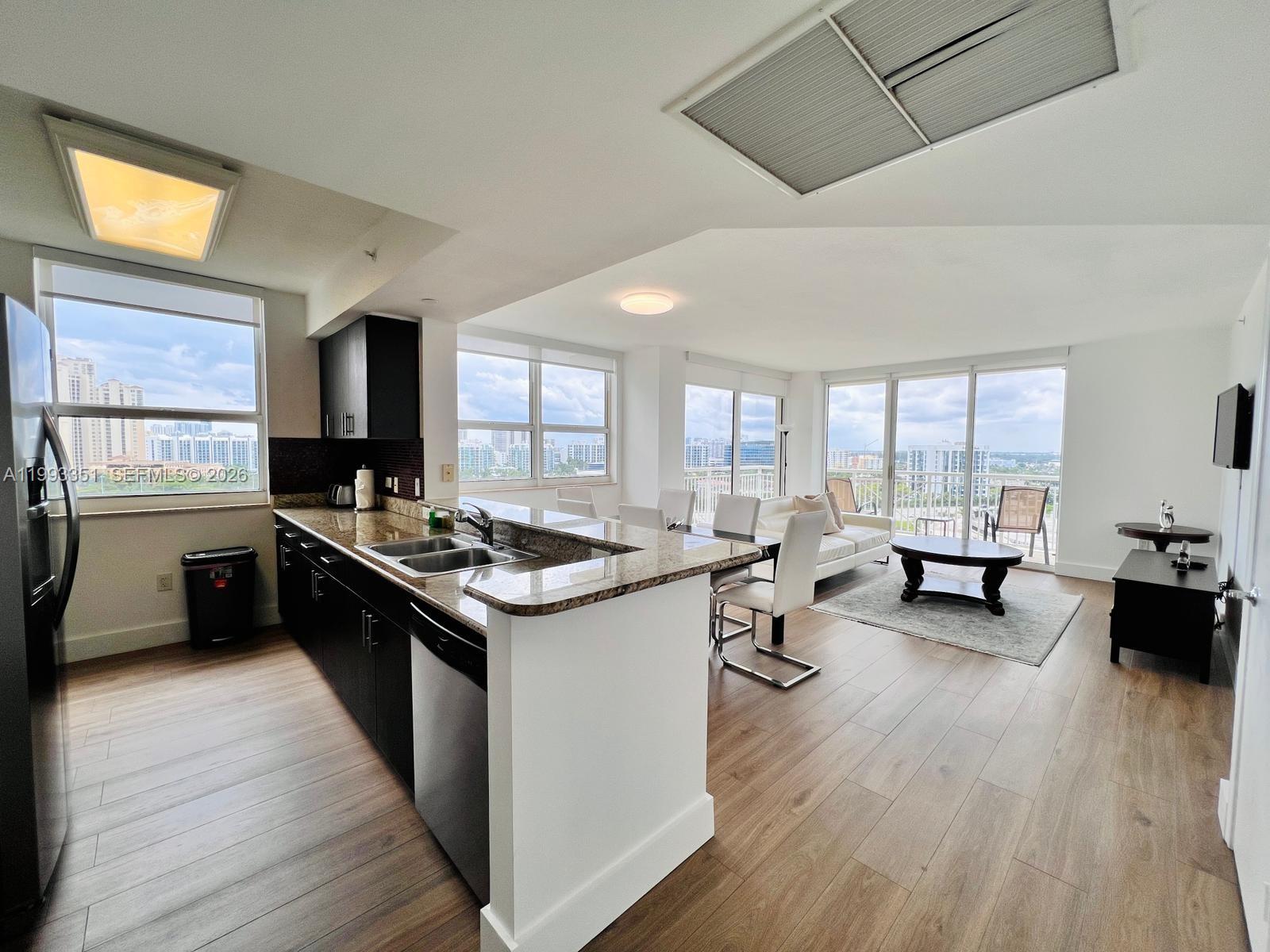 19501 W Country Club Dr #1408, Aventura FL 33180