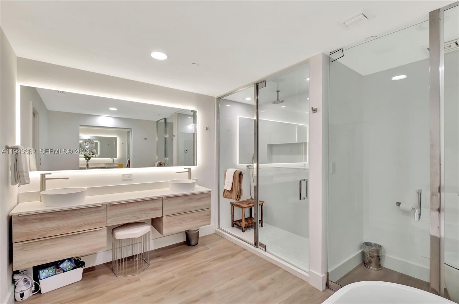 19136 Fisher Island Dr #19136, Miami Beach FL 33109