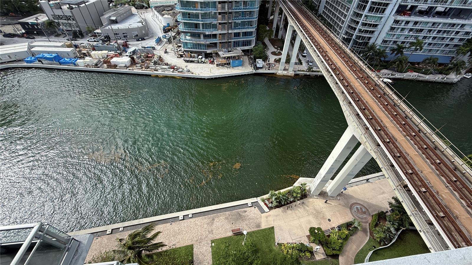 92 SW 3rd St #1505, Miami FL 33130