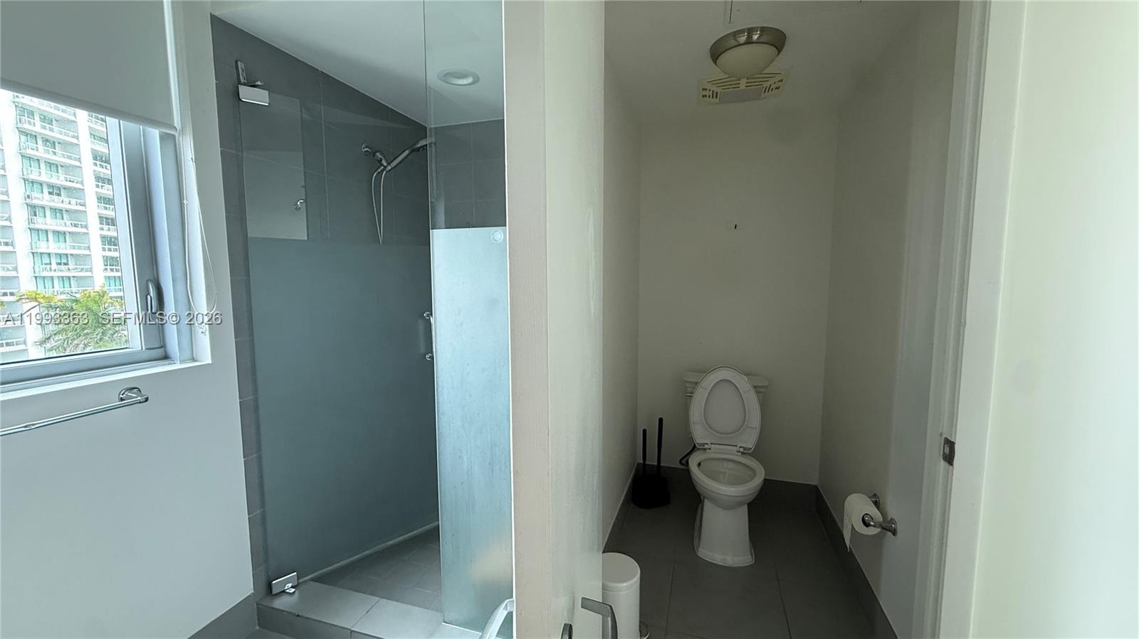 92 SW 3rd St #1505, Miami FL 33130