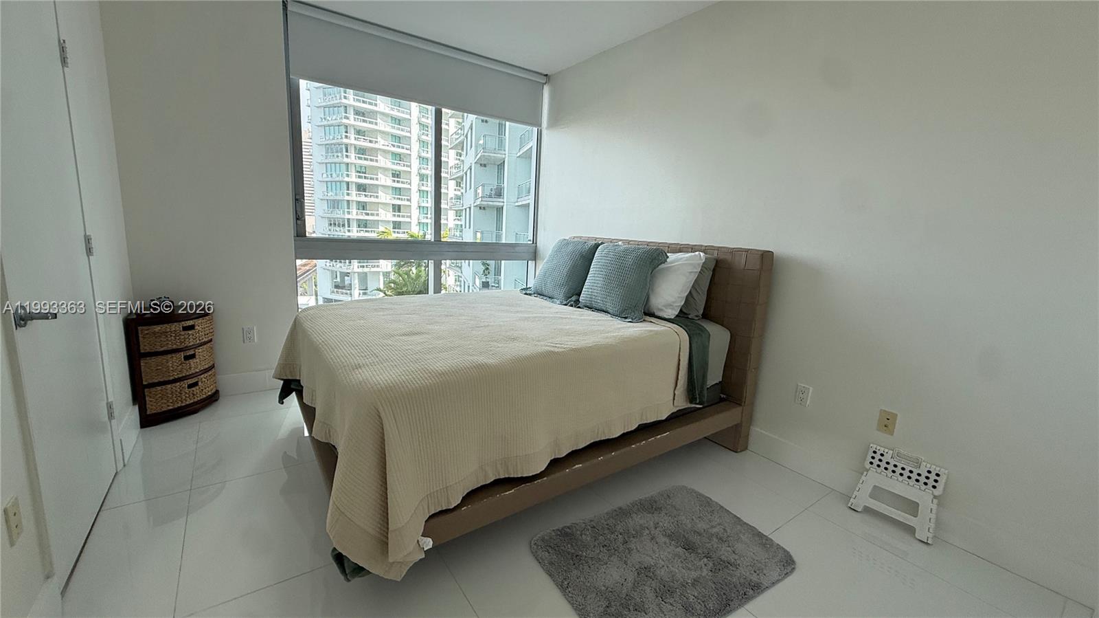92 SW 3rd St #1505, Miami FL 33130