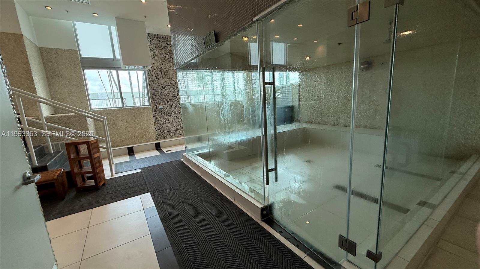 92 SW 3rd St #1505, Miami FL 33130