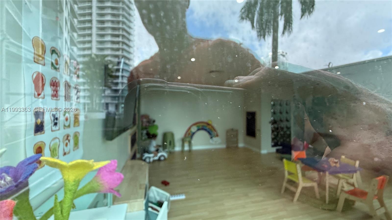 92 SW 3rd St #1505, Miami FL 33130