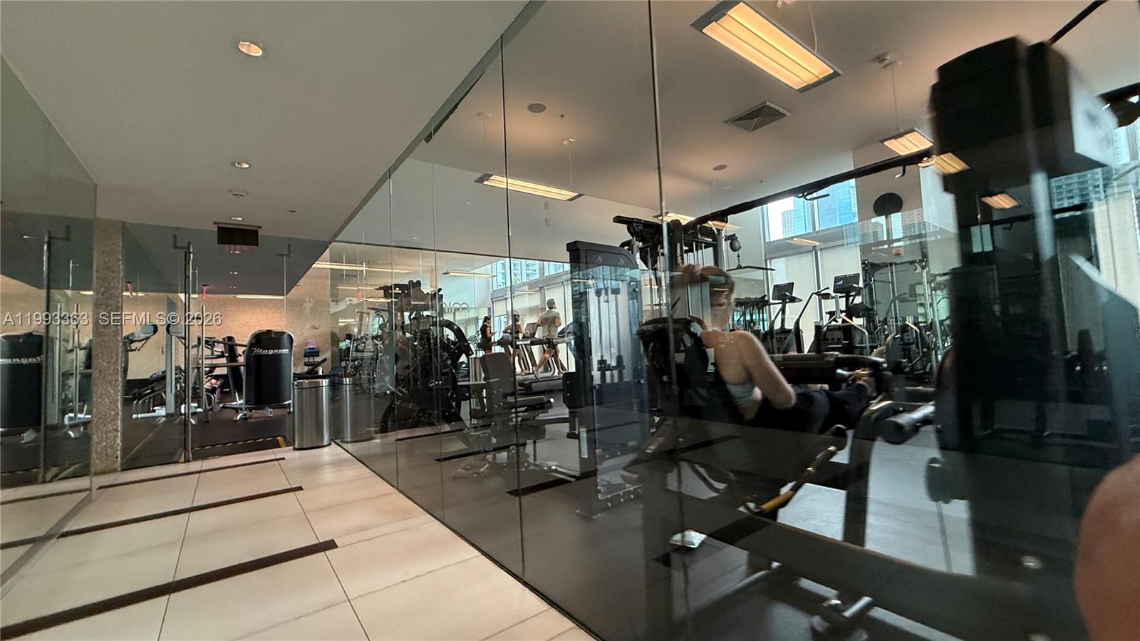 92 SW 3rd St #1505, Miami FL 33130