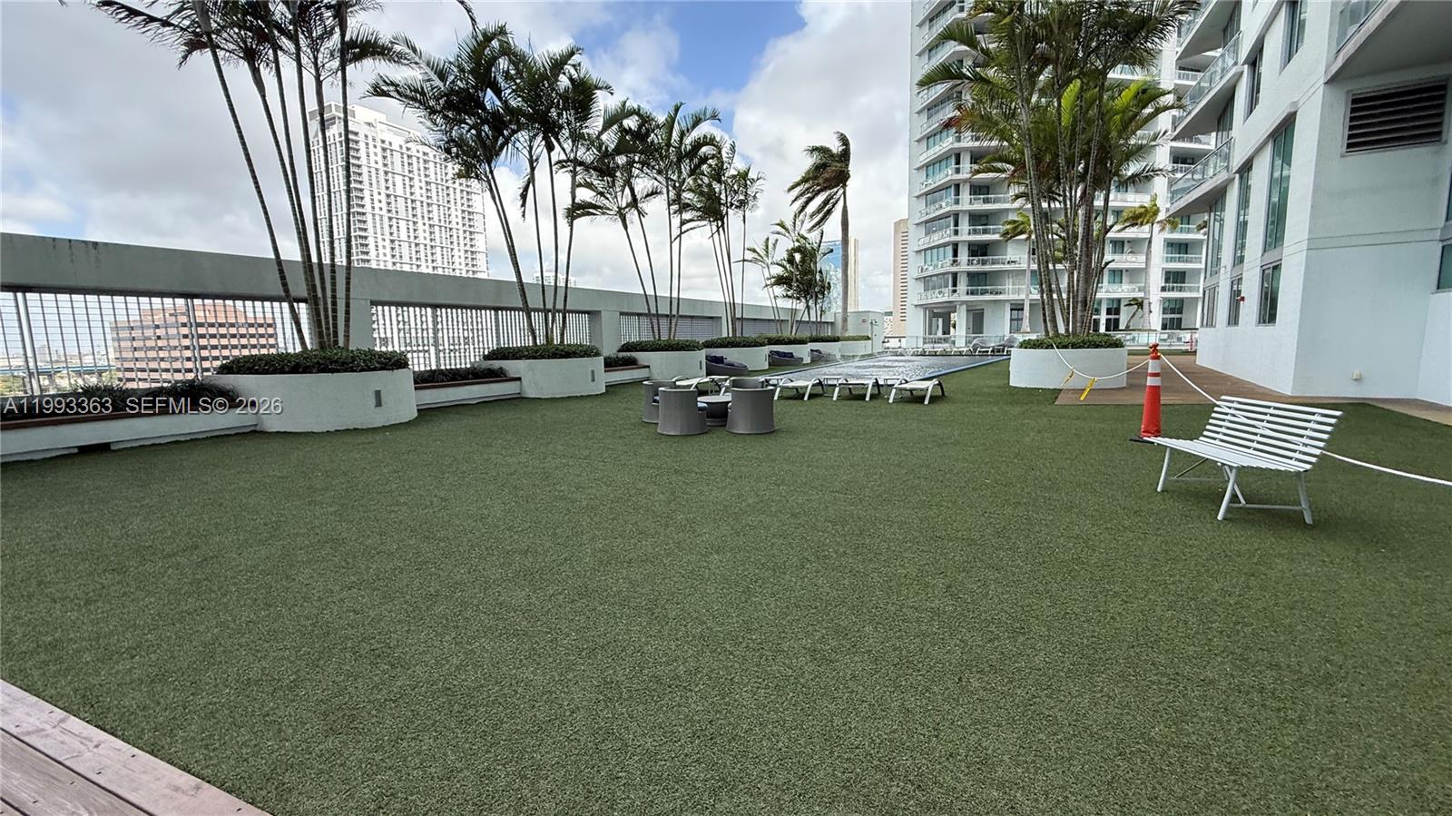 92 SW 3rd St #1505, Miami FL 33130
