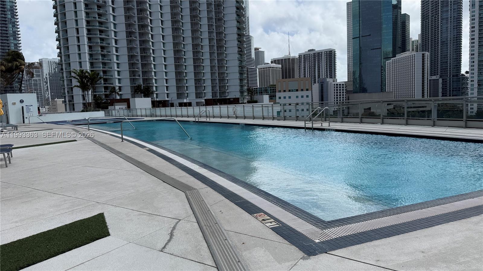 92 SW 3rd St #1505, Miami FL 33130