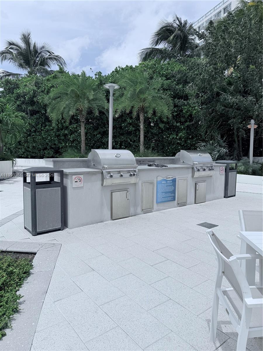 1000 West Ave #1523, Miami Beach FL 33139