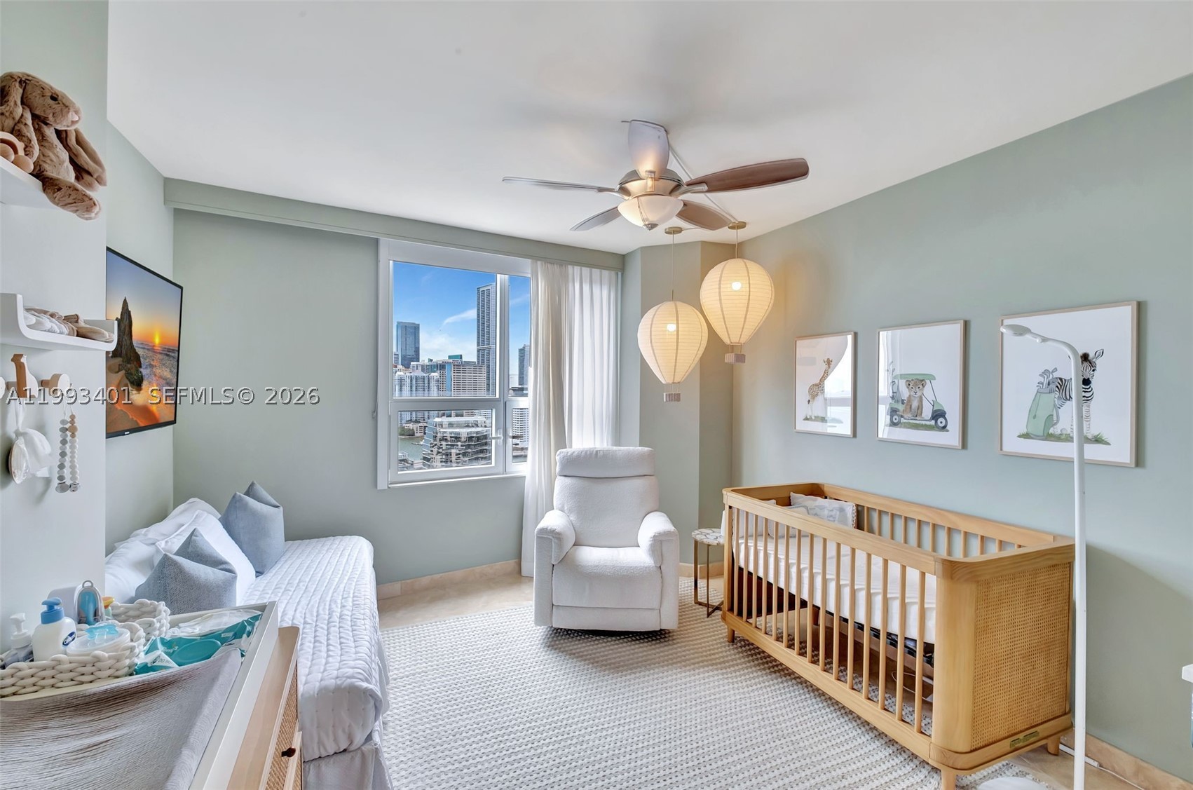 848 Brickell Key Dr #2605, Miami FL 33131