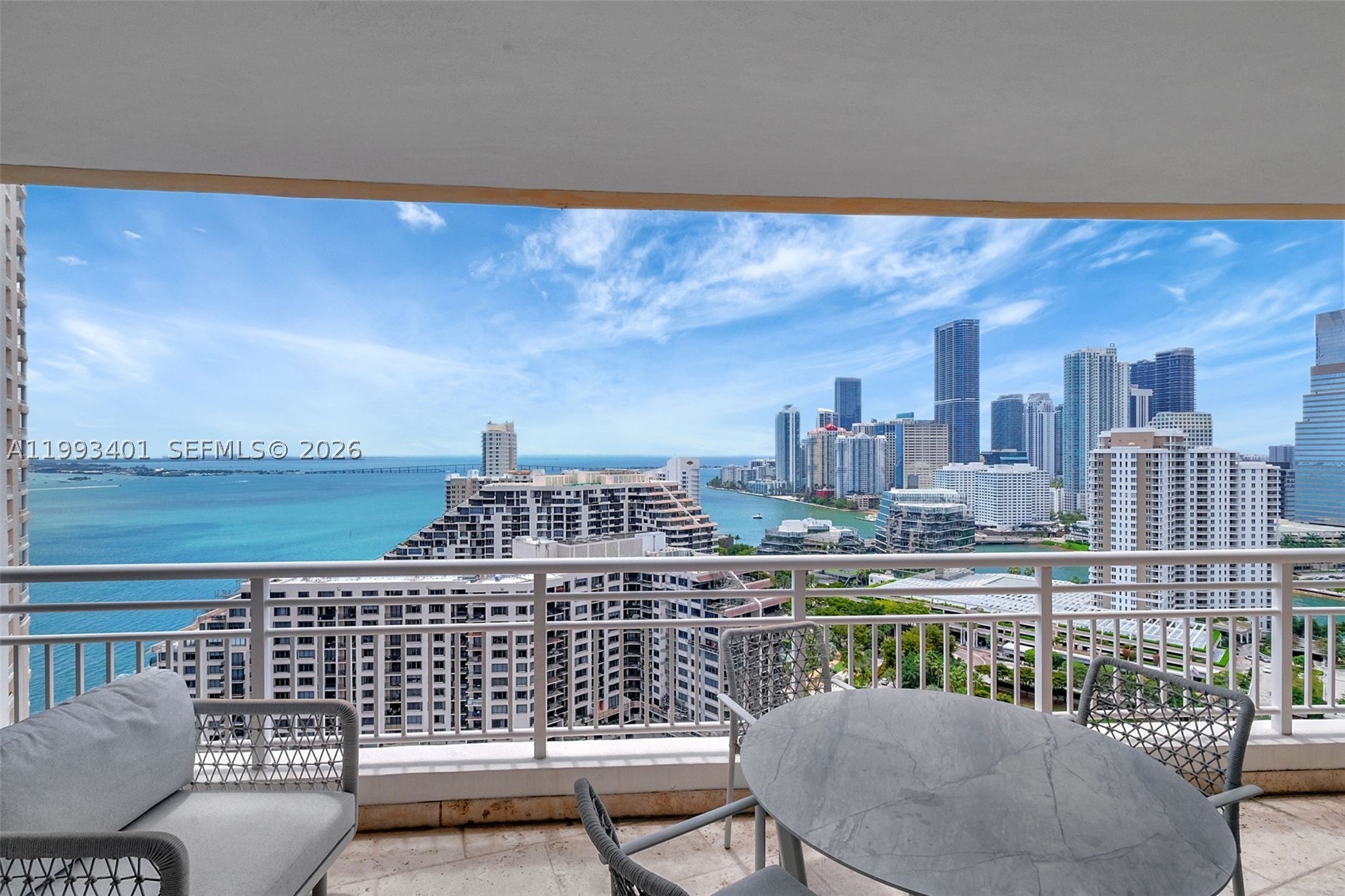 848 Brickell Key Dr #2605, Miami FL 33131