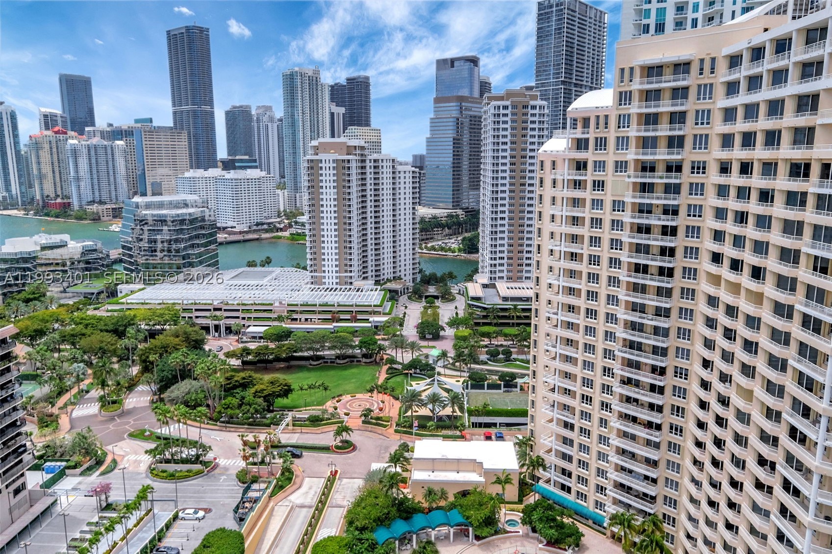 848 Brickell Key Dr #2605, Miami FL 33131