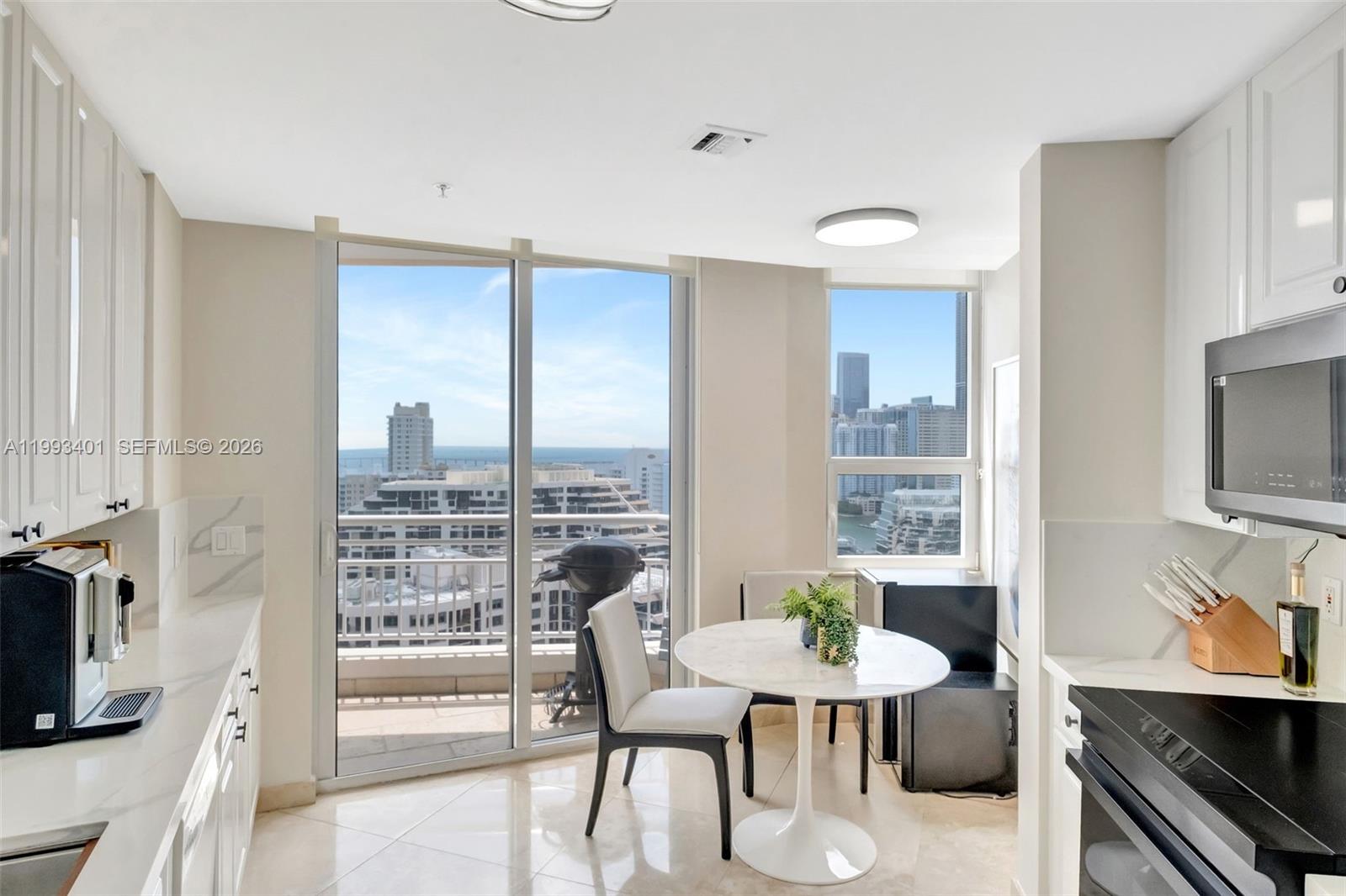 848 Brickell Key Dr #2605, Miami FL 33131