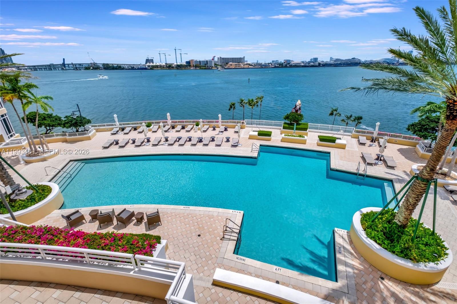 848 Brickell Key Dr #2605, Miami FL 33131