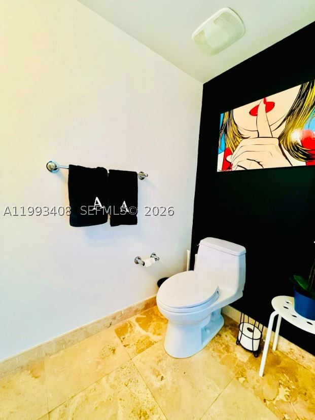 41 SE 5th St #903, Miami FL 33131