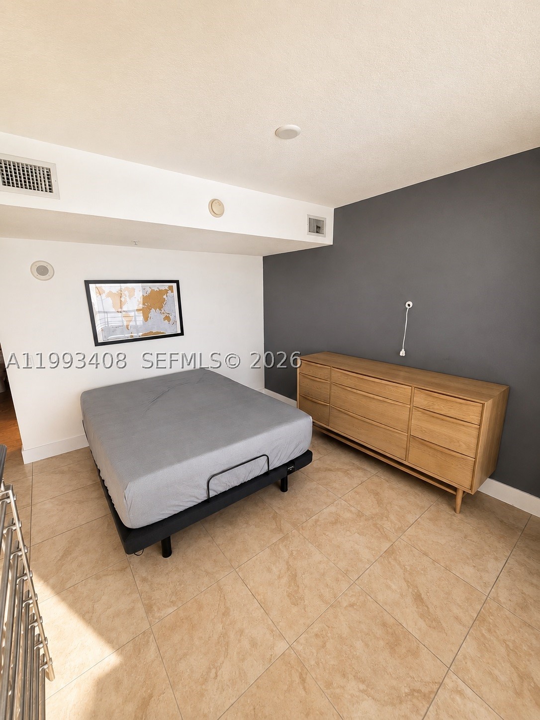 41 SE 5th St #903, Miami FL 33131