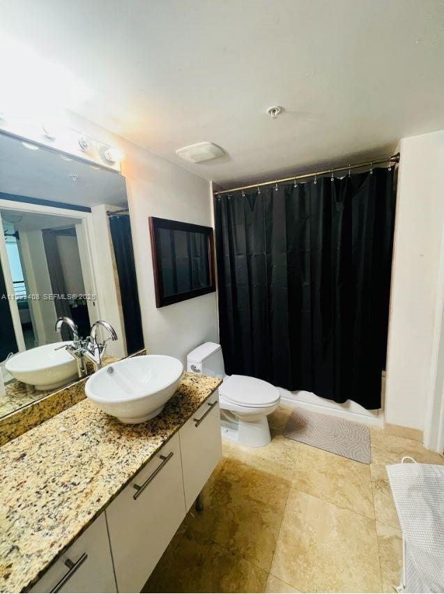 41 SE 5th St #903, Miami FL 33131