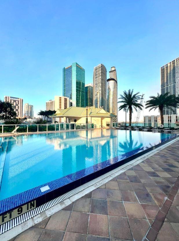 41 SE 5th St #903, Miami FL 33131