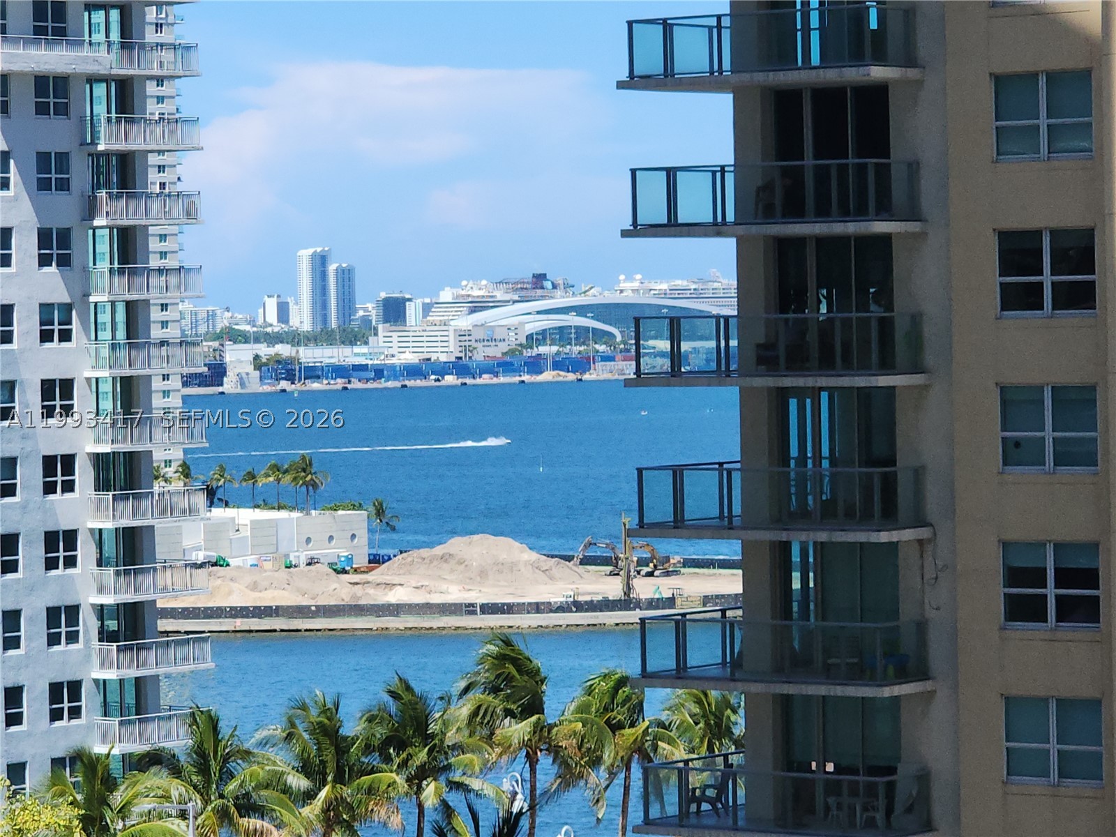 1200 Brickell Bay Dr #1510, Miami FL 33131