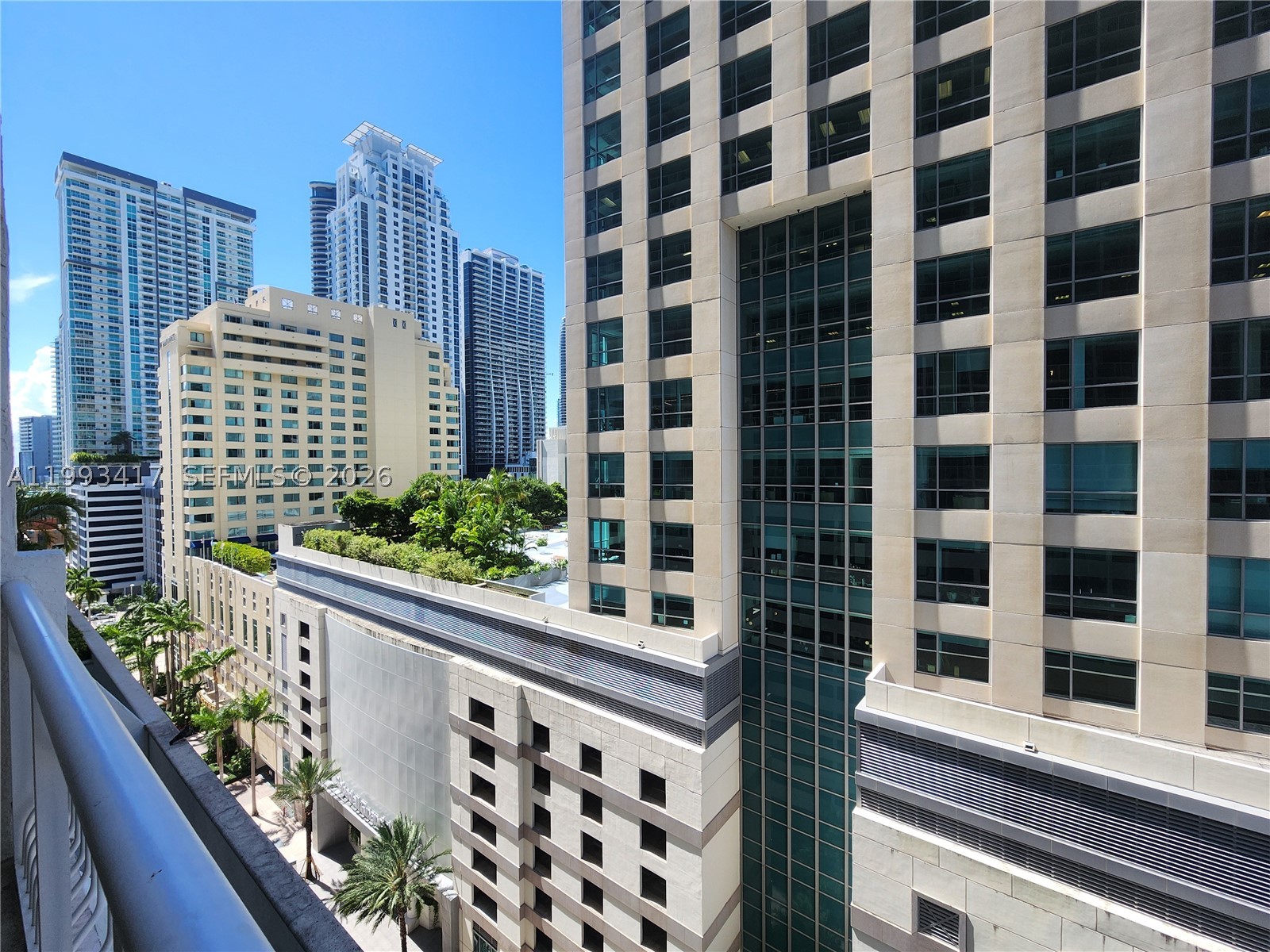 1200 Brickell Bay Dr #1510, Miami FL 33131