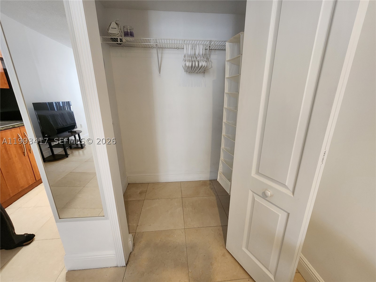 1200 Brickell Bay Dr #1510, Miami FL 33131