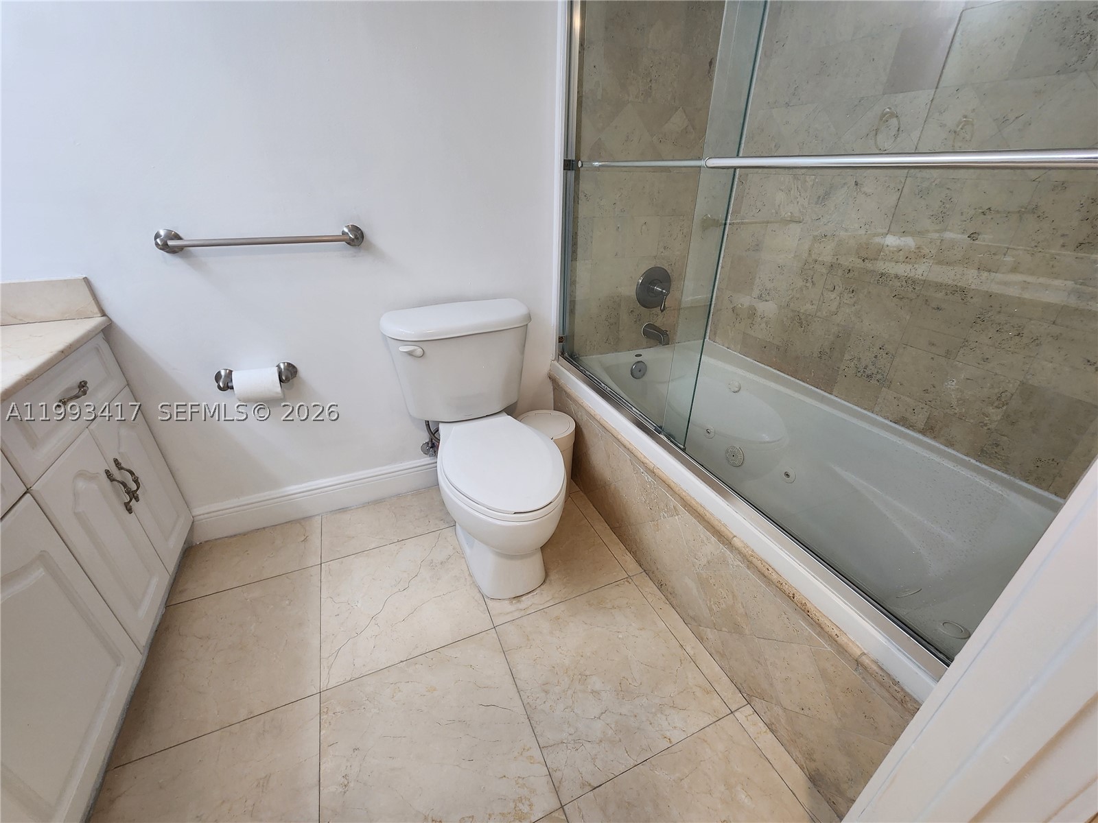 1200 Brickell Bay Dr #1510, Miami FL 33131