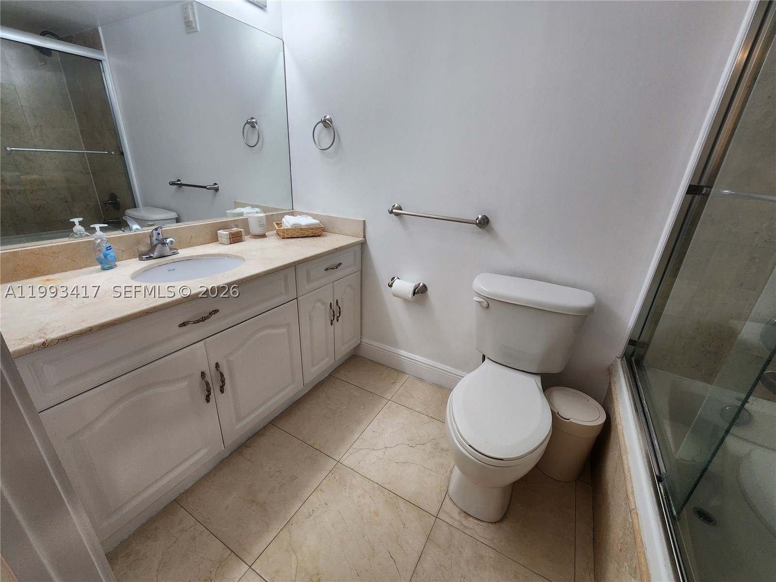 1200 Brickell Bay Dr #1510, Miami FL 33131