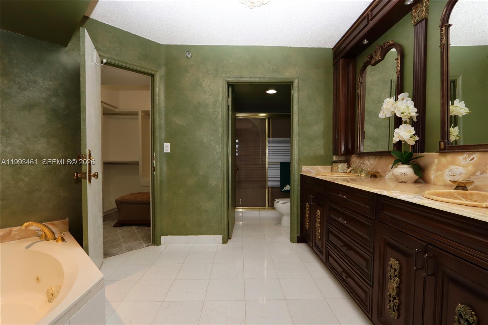 3530 Mystic Pointe Dr #2915, Aventura FL 33180