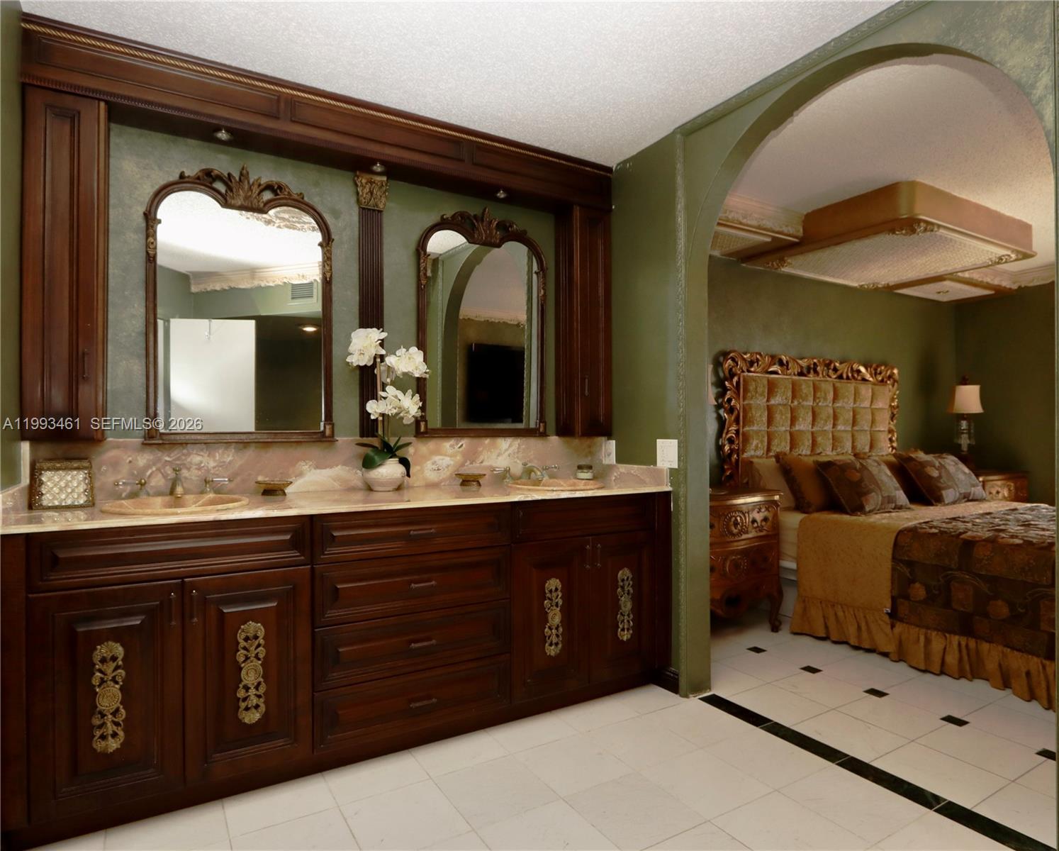 3530 Mystic Pointe Dr #2915, Aventura FL 33180
