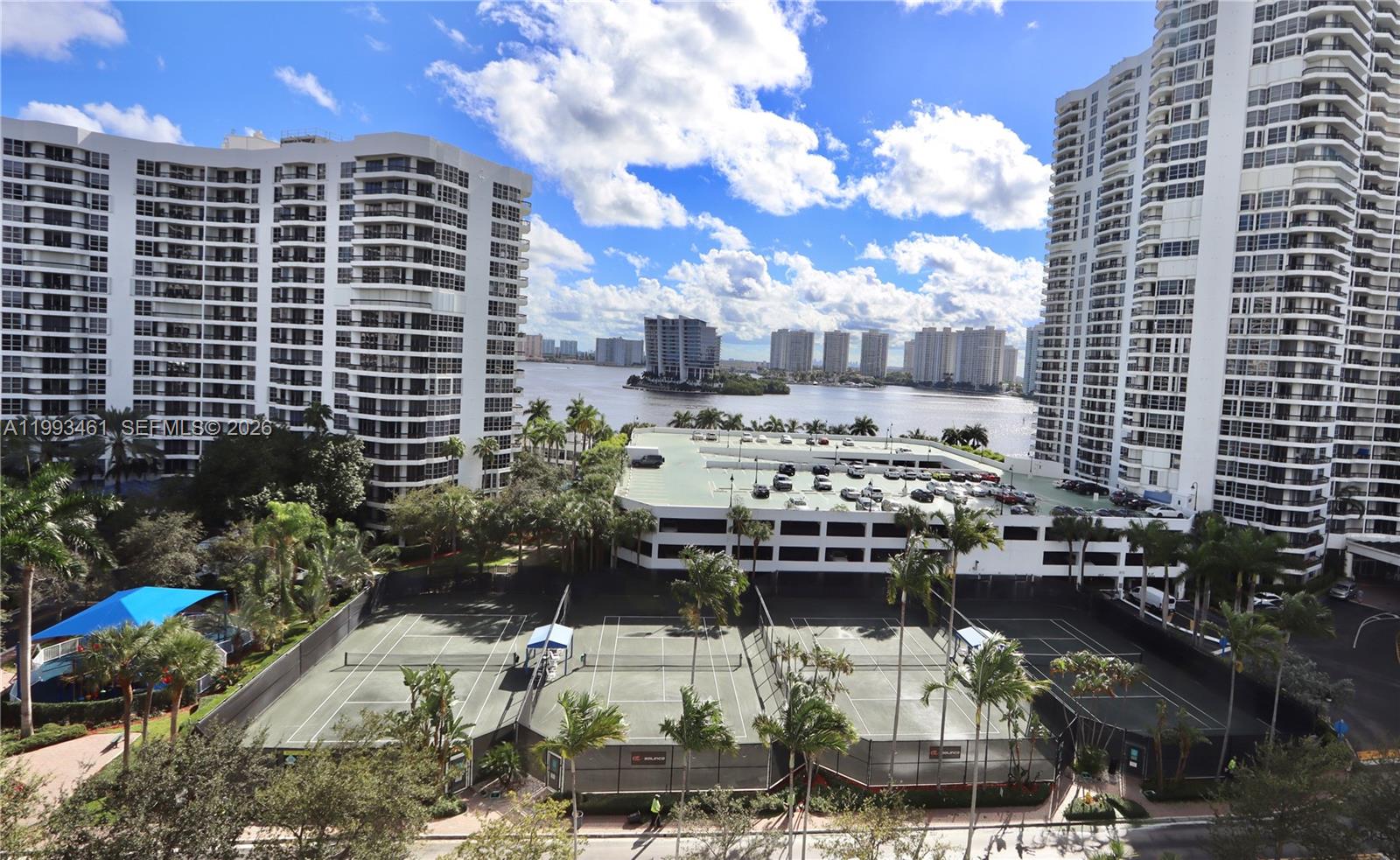 3530 Mystic Pointe Dr #2915, Aventura FL 33180