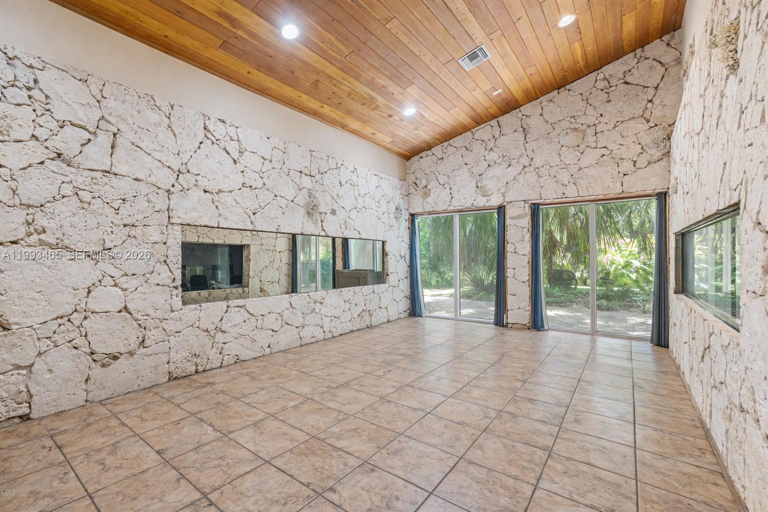 7997 SW 76th Avenue, Miami FL 33143