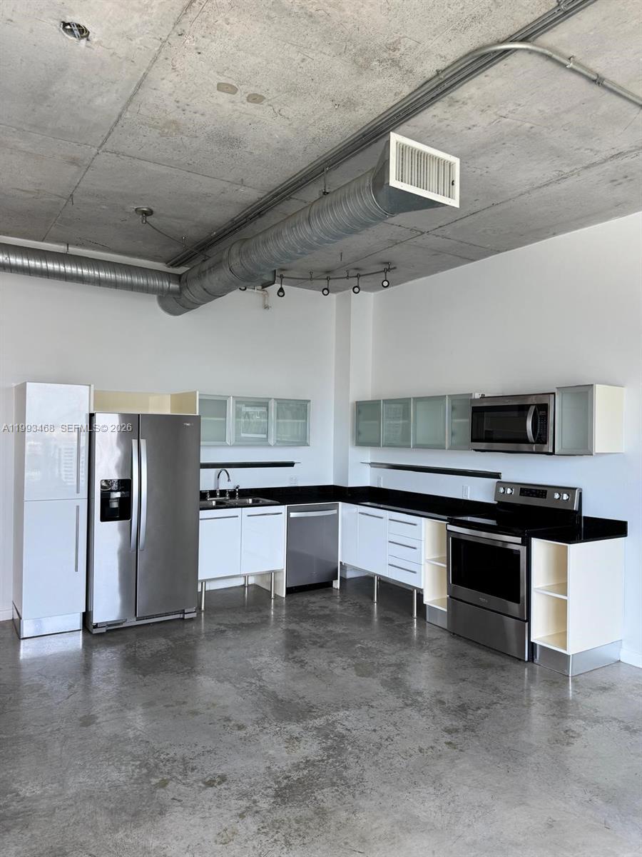 10 SW South River Dr #1710, Miami FL 33130