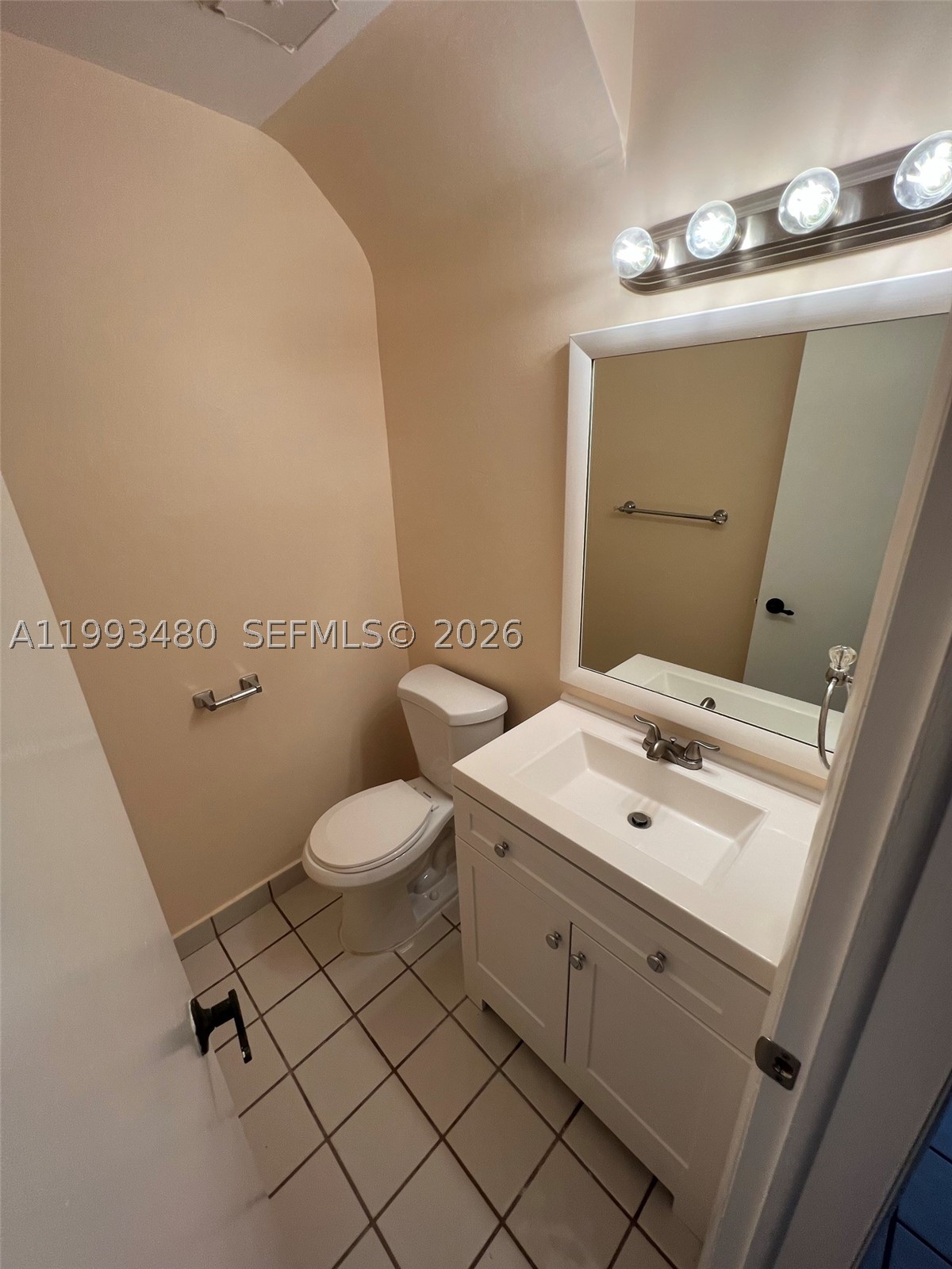 2605 NW 47th Ter #103, Lauderdale Lakes FL 33313