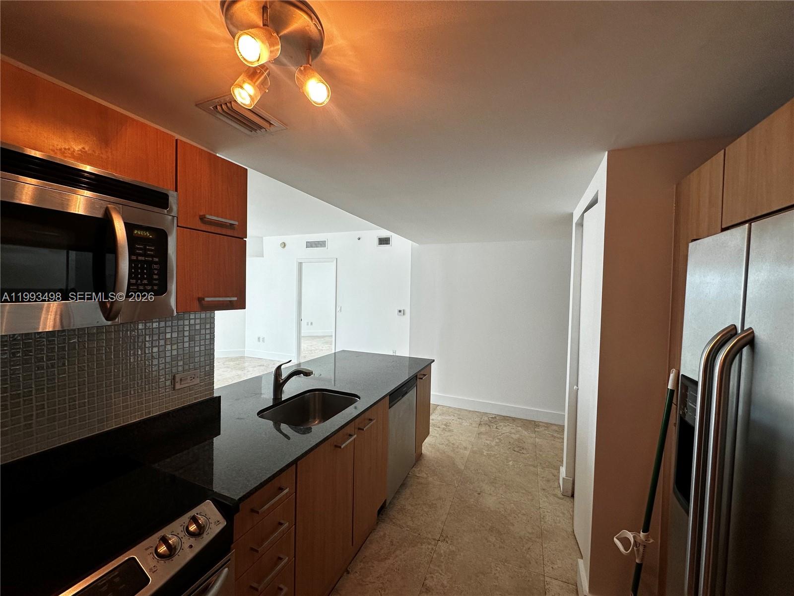 350 S Miami Ave #1704, Miami FL 33130