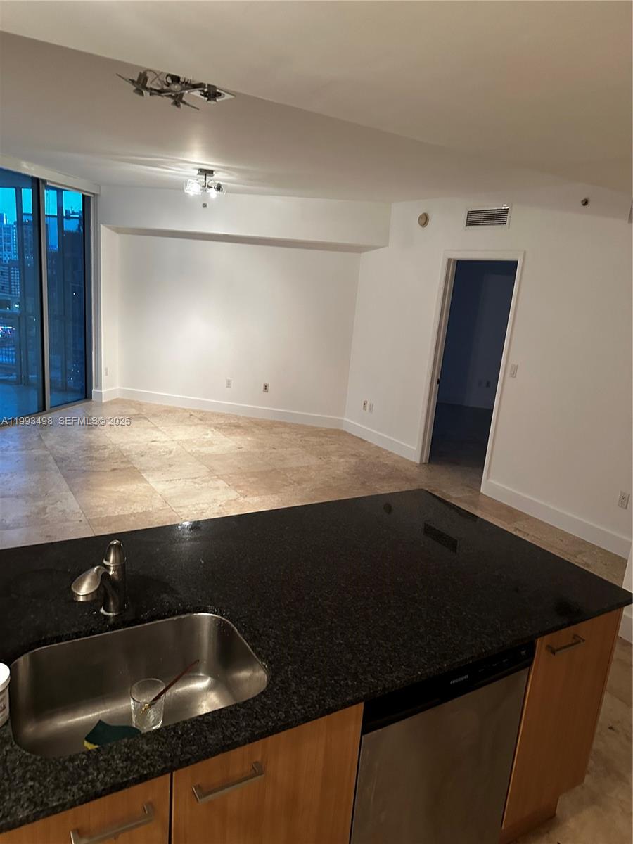 350 S Miami Ave #1704, Miami FL 33130